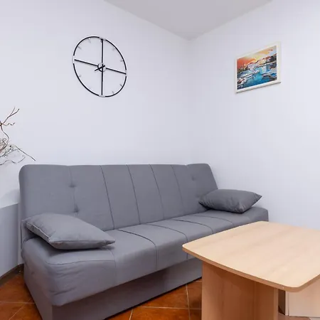Apartament Luka *